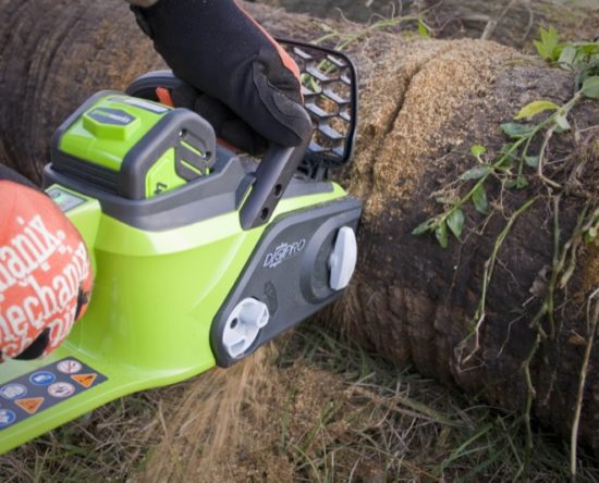 GreenWorks 40V Chainsaw