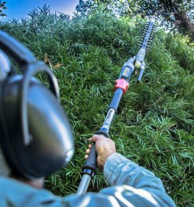 Makita MM4 Hedge Trimmer