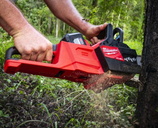 Milwaukee M18 Chainsaw FI2