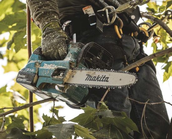 Makita XCU09 Cordless Chainsaw