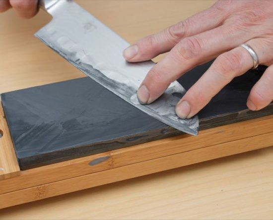 How to Use a Whetstone