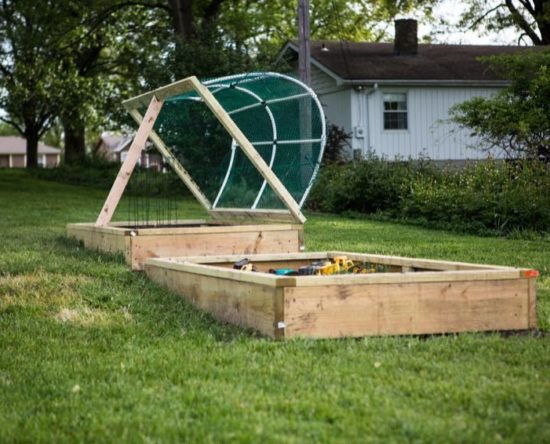 HOw to make a raised flower bed