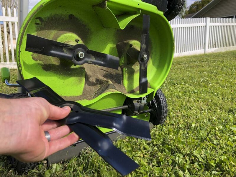 dual mowing blades steel deck