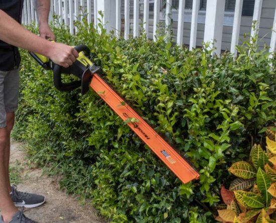 Ryobi 40V HP Brushless Hedge Trimmer Review