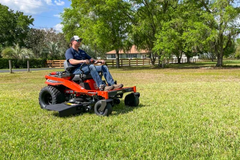 Husqvarna Xcite Zero-Turn