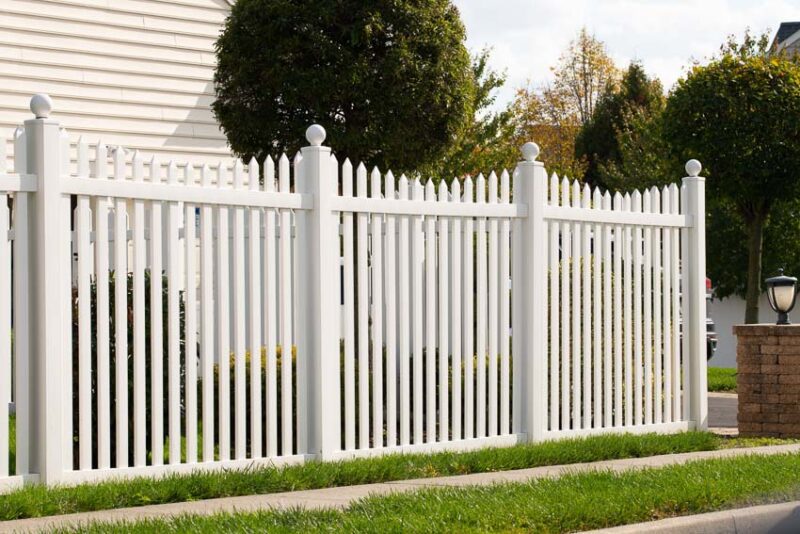 Vinyl Fencing Advantages, Styles, and Costs