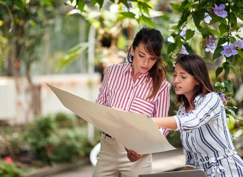 what does a landscape architect do