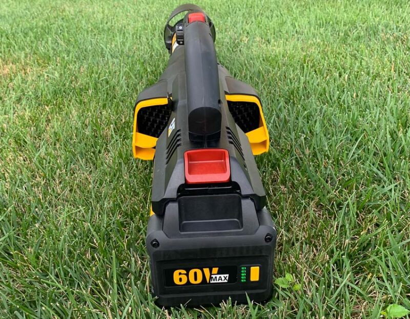 Cat DG651 balance