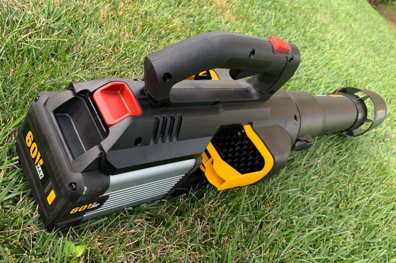Cat 800 cfm leaf blower handling