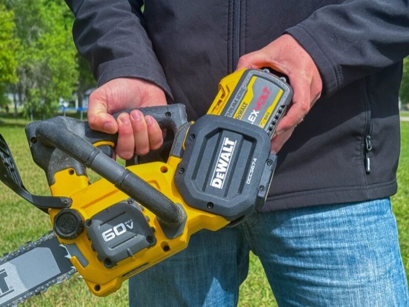 dewalt flexvolt chainsaw battery