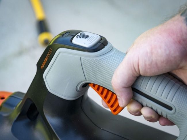 Pure Energy: Black+Decker 60v MAX Blower and Trimmers Blow Gas Tools Away -  GeekDad