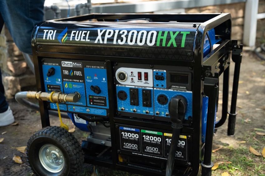 Duramax XP13000HXT Tri Fuel Generator