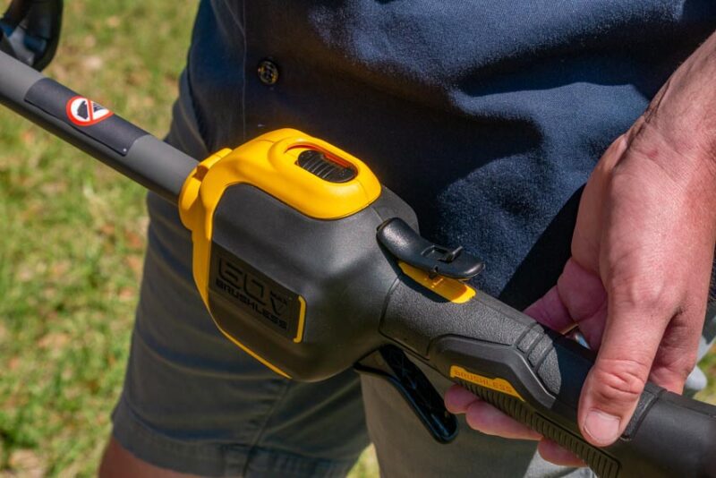 DeWalt DCST972 speed trigger controls