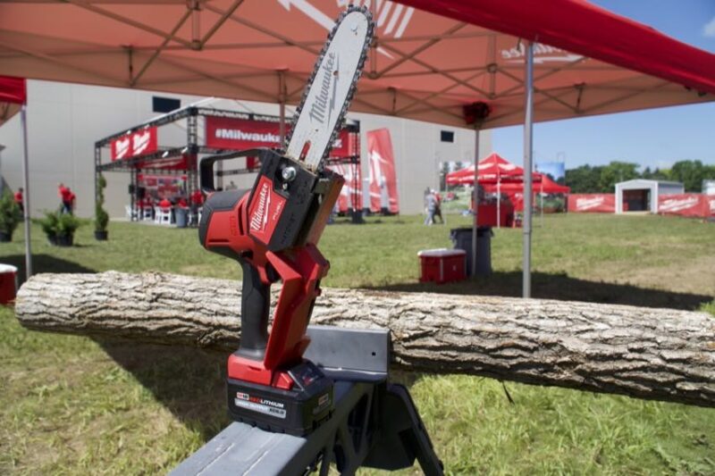 Milwaukee discount pruner saw