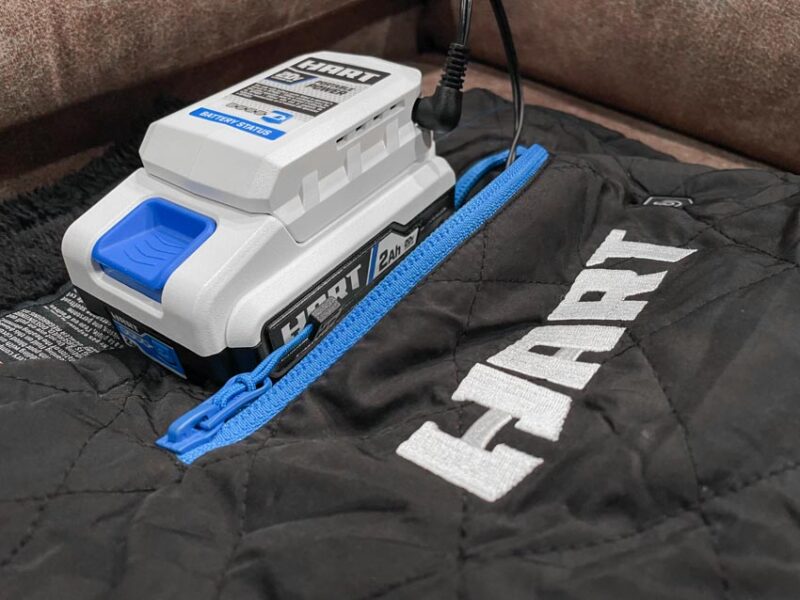 HART Cordless Heated Blanket 20V battery