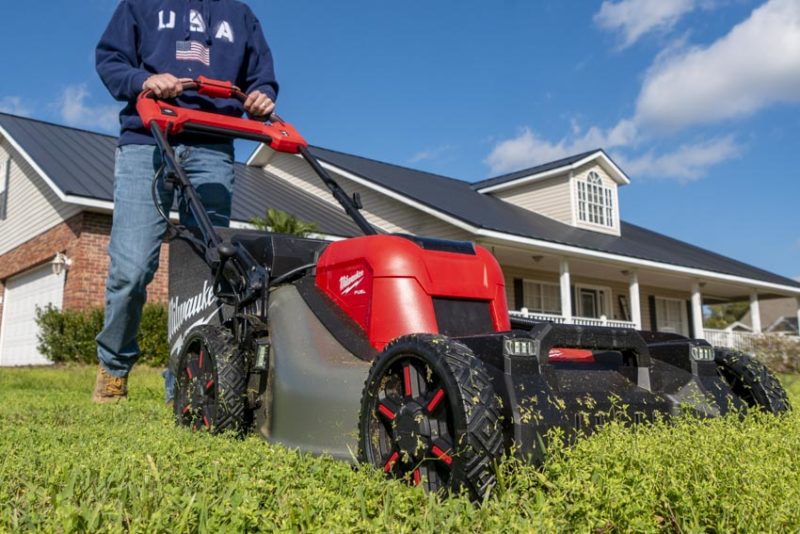 Best lawn mower commercial hot sale