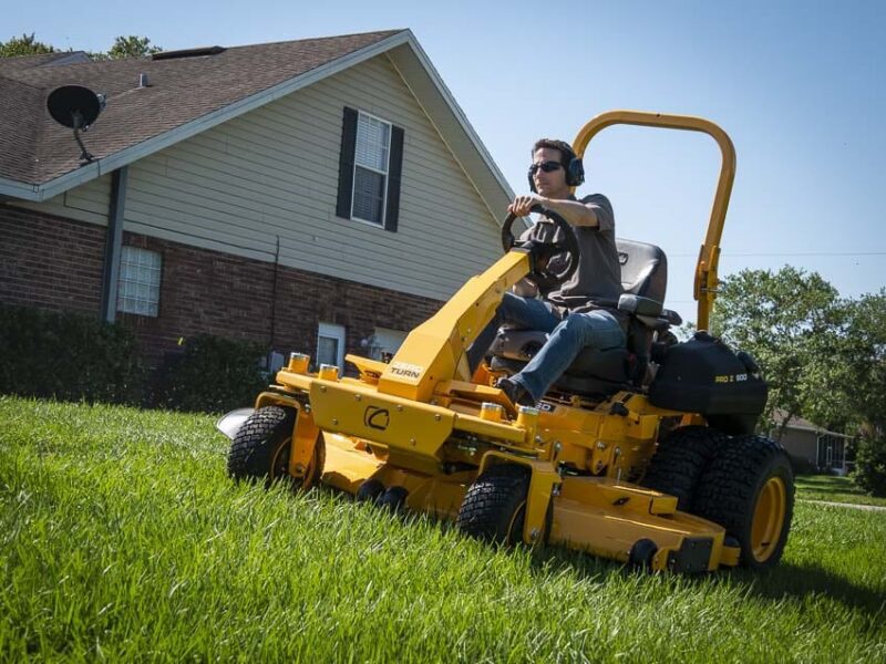 Cub Cadet Pro Z 972 SD Zero-Turn Mower