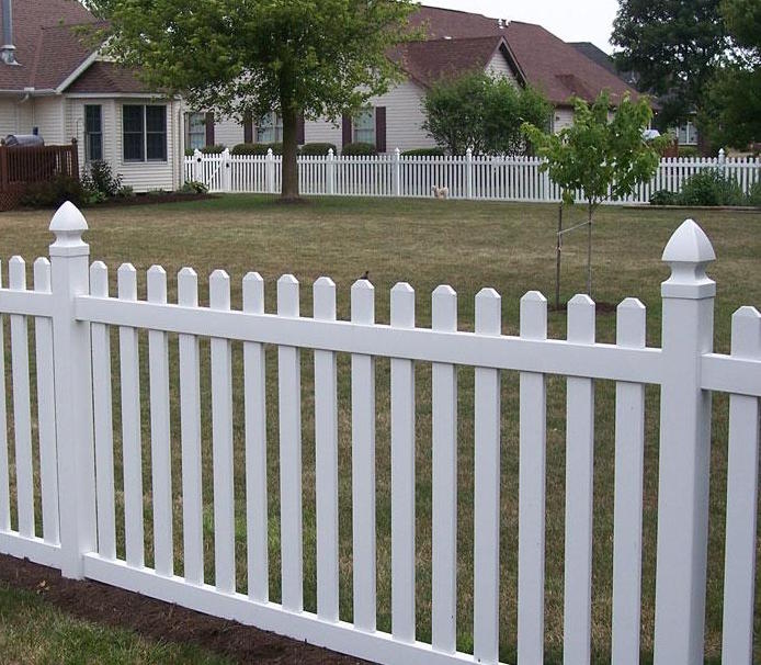 vinyl picket fence