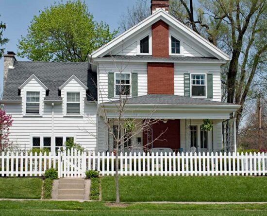 Vinyl Fencing Advantages, Styles, and Costs