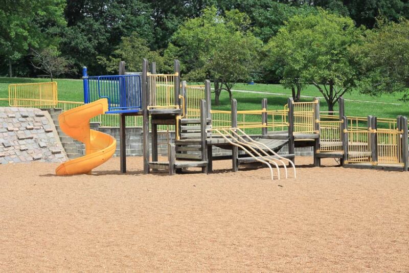 cost of pea gravel for playgrounds