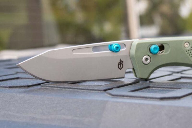 gerber assert pocket knife s30v blade